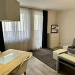 Апартаменти Champion-free Parking-posciel Hotelowa