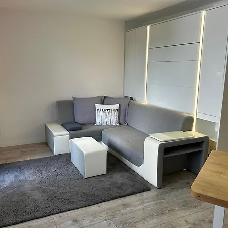 Champion-free Parking-pościel Hotelowa * Szczecin