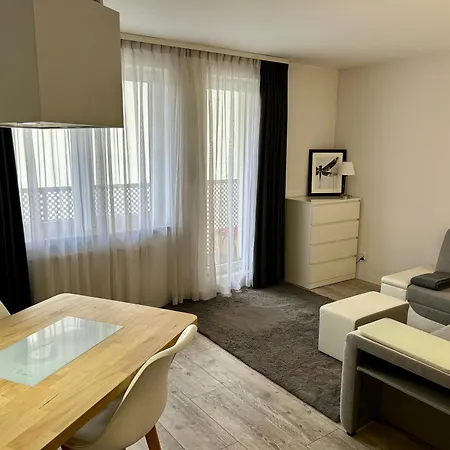 Apartament Champion-free Parking-pościel Hotelowa