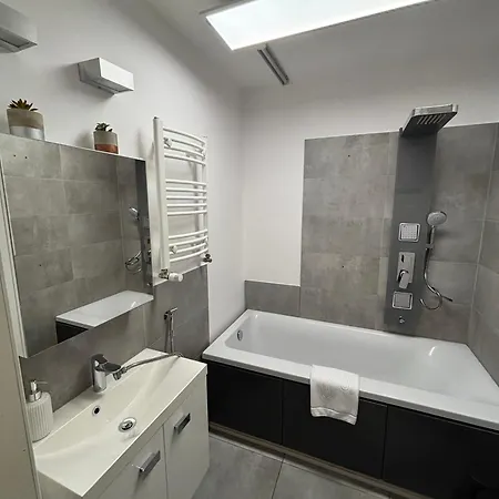 Apartament Champion-free Parking-pościel Hotelowa *